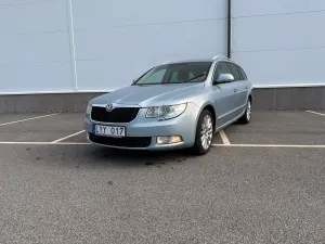 Skoda Superb 2012