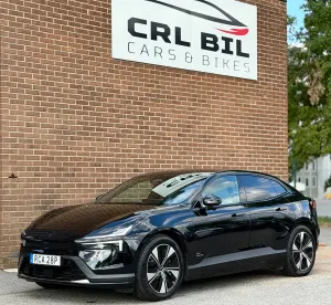 Polestar 4 2025