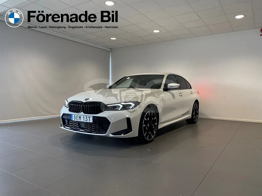 BMW 3 Series 330e 2025