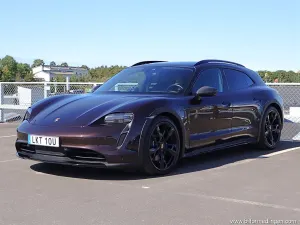 Porsche Taycan 2023
