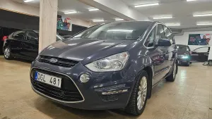 Ford S-Max 2012