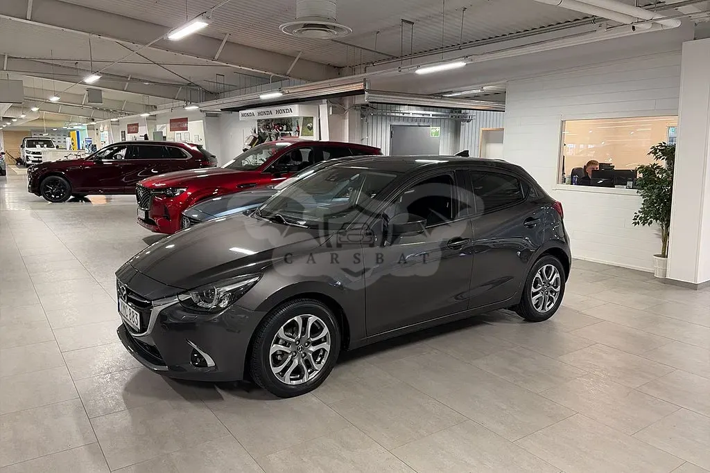 Mazda 2 2017