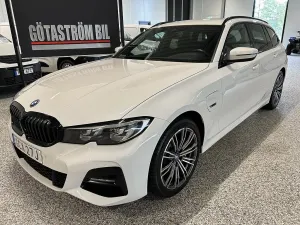 BMW 3 Series 330 2022