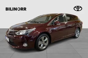 Toyota Avensis 2015
