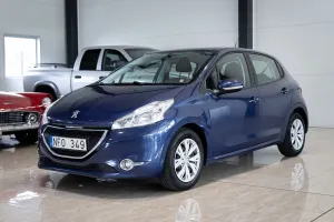 Peugeot 208 2012