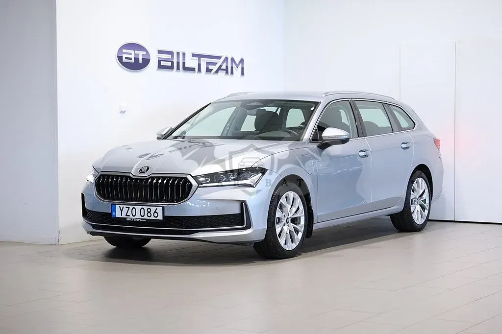 Skoda Superb 2025