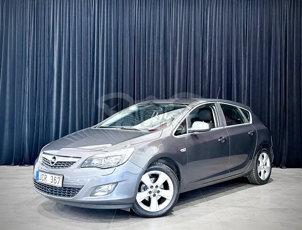 Opel Astra 2011