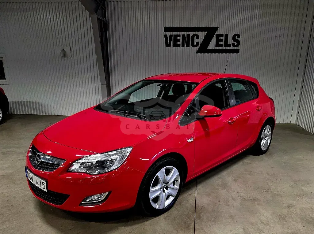 Opel Astra 2012