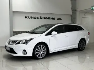 Toyota Avensis 2012