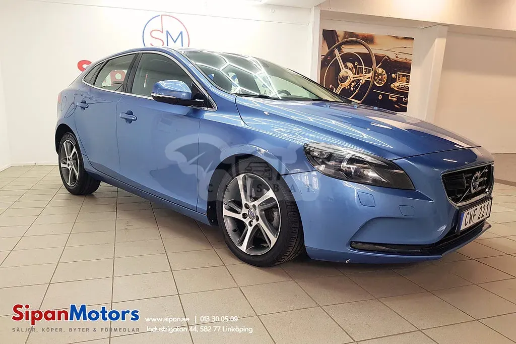 Volvo V40 2015