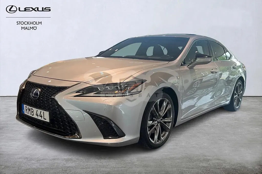 Lexus ES 2020
