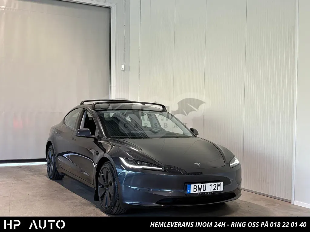 Tesla Model 3 2024