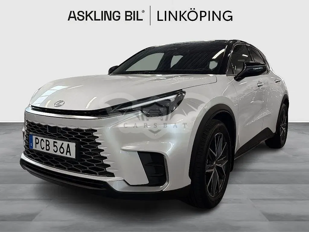 Lexus LBX 2025