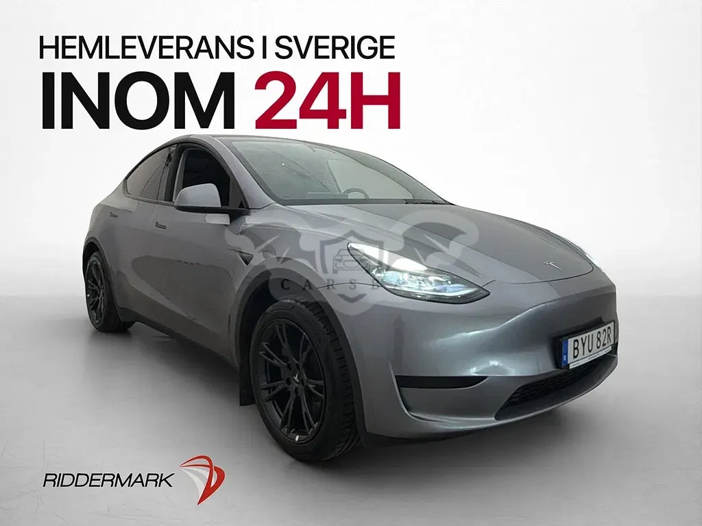 Tesla Model Y 2025