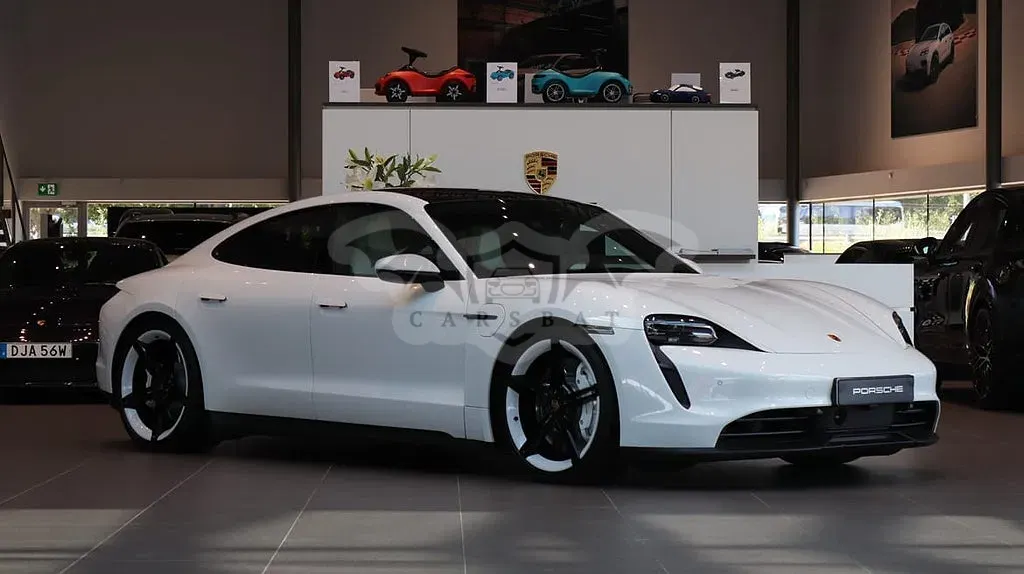 Porsche Taycan 2021