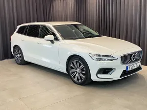 Volvo V60 2022