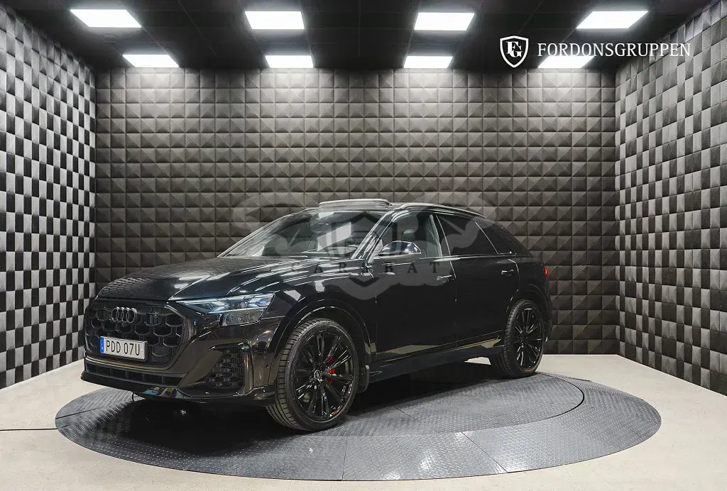 Audi SQ8 2024