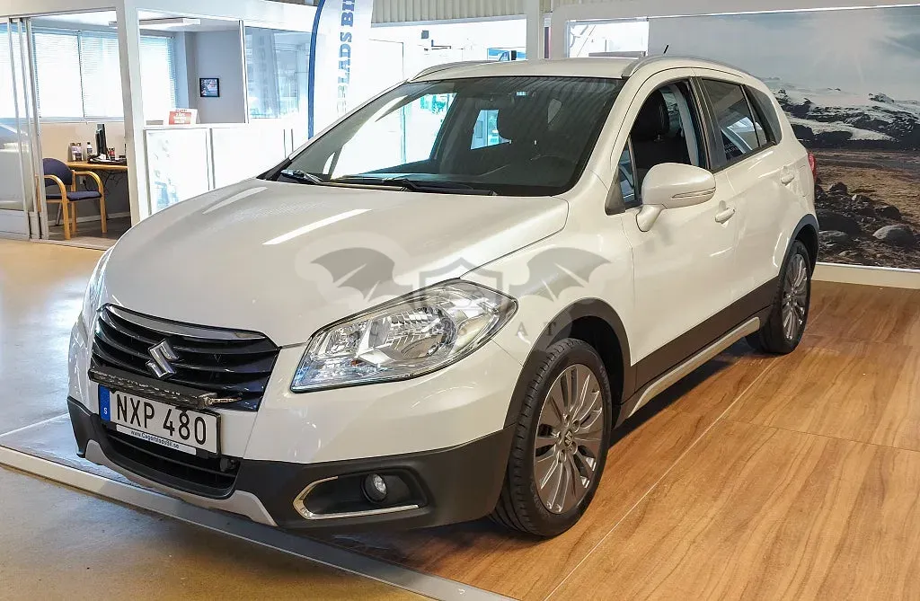 Suzuki S-Cross 2015