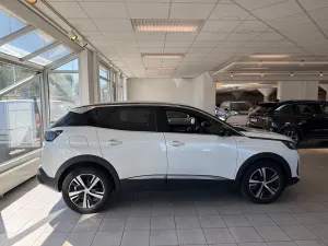 Peugeot 3008 2023