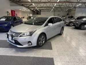 Toyota Avensis 2015