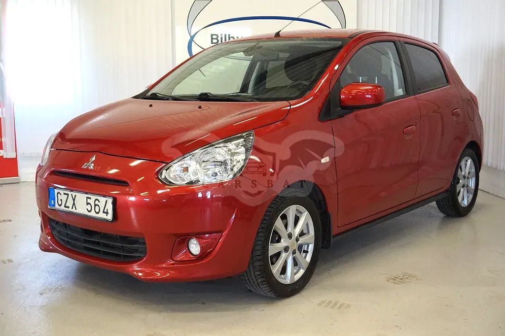 Mitsubishi Space Star 2013