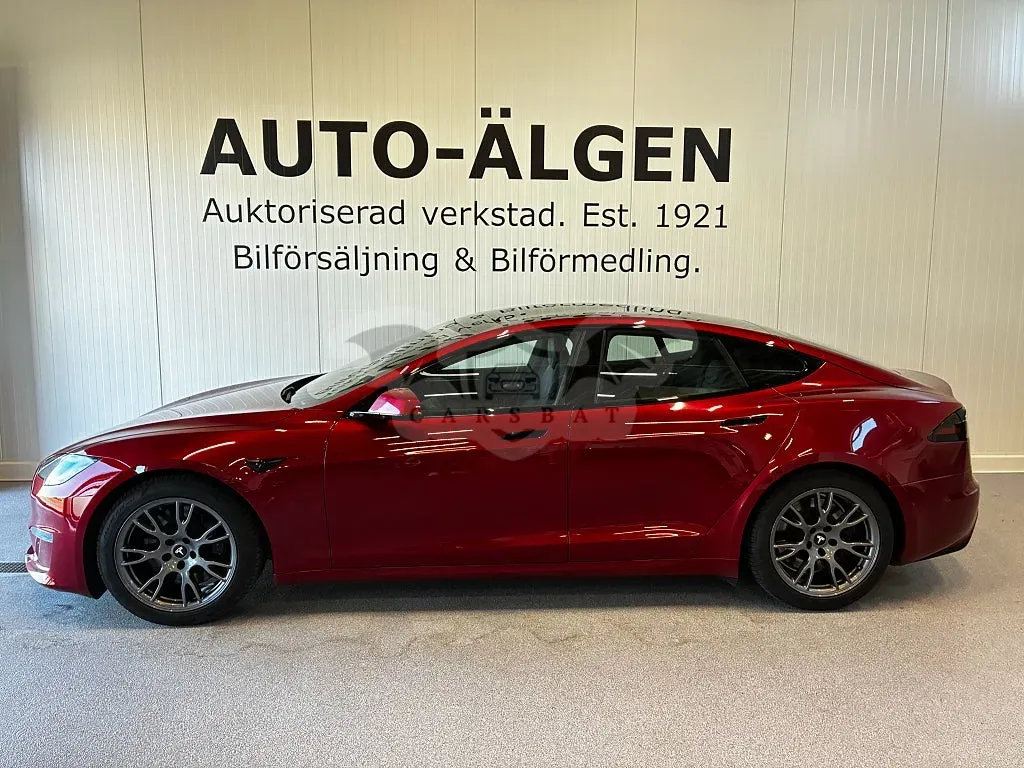 Tesla Model S 2023