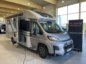 Adria matrix 670 dl supreme /cykelhållare / taksäng 2025