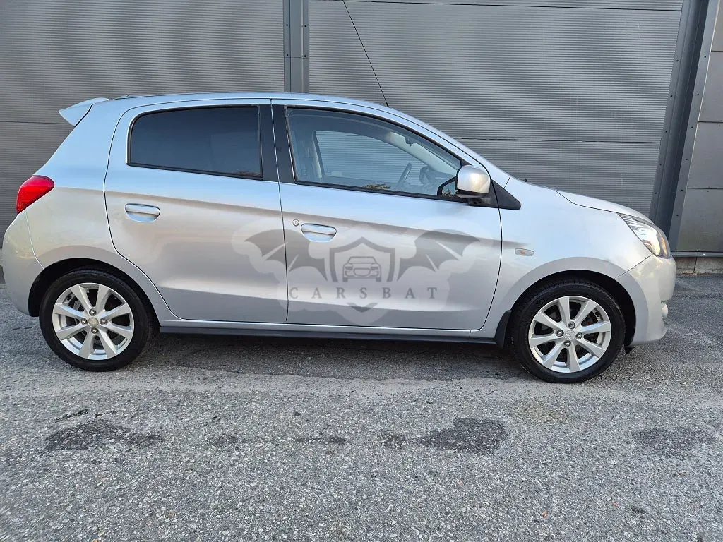 Mitsubishi Space Star 2013