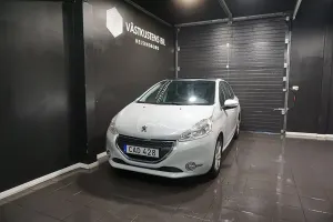 Peugeot 208 2014
