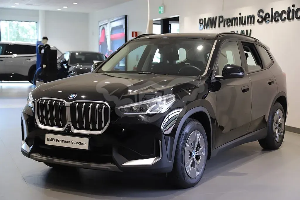 BMW iX1 2024