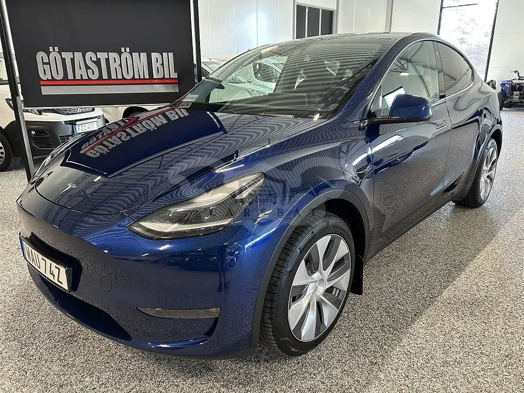 Tesla Model Y 2023