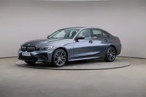 BMW 3 Series 330e 2021
