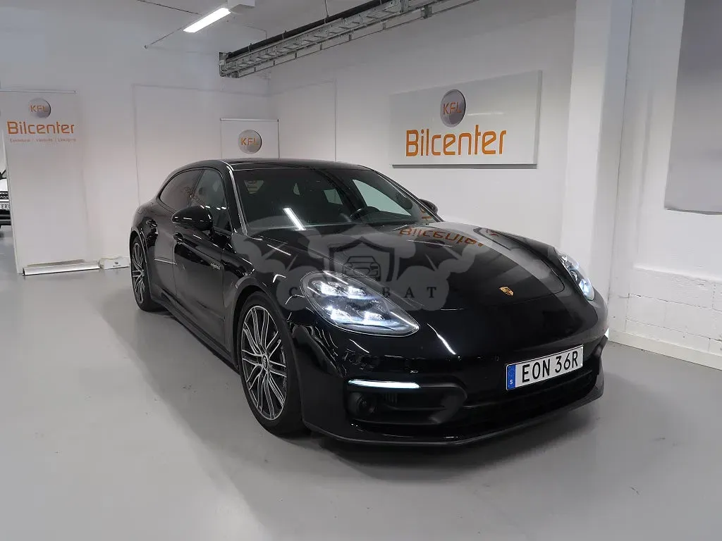 Porsche Panamera 2021