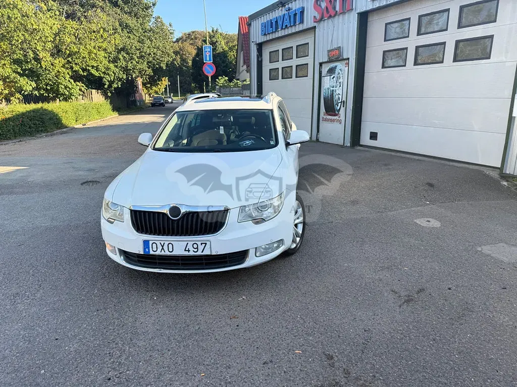Skoda Superb 2011