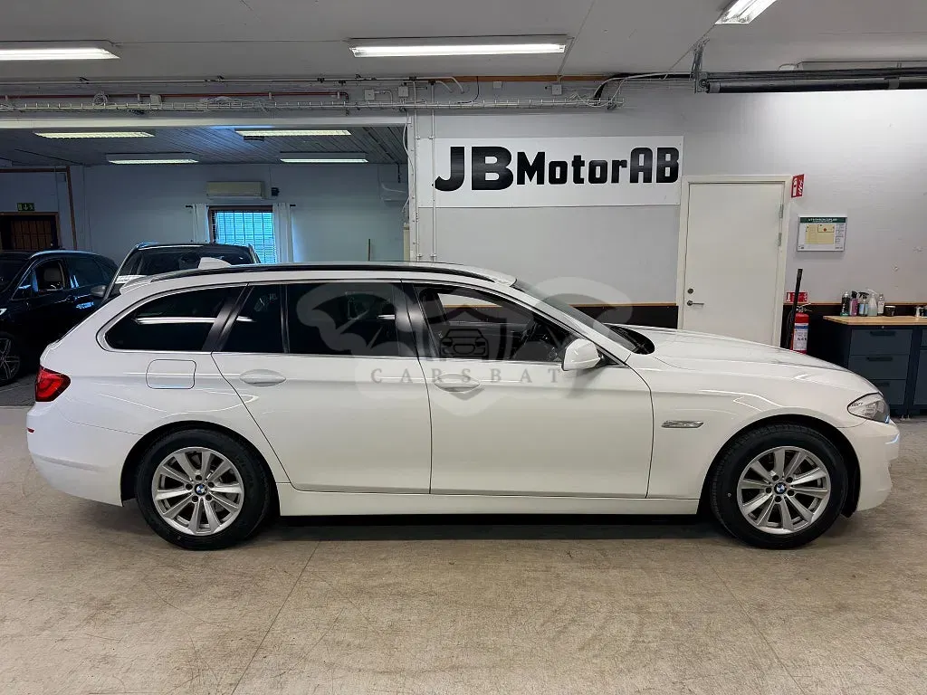 BMW 5 Series 2011