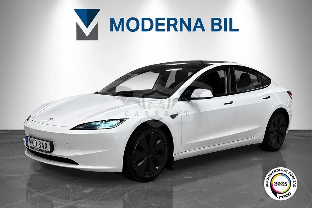 Tesla Model 3 2024