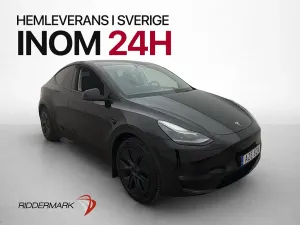 Tesla Model Y 2025