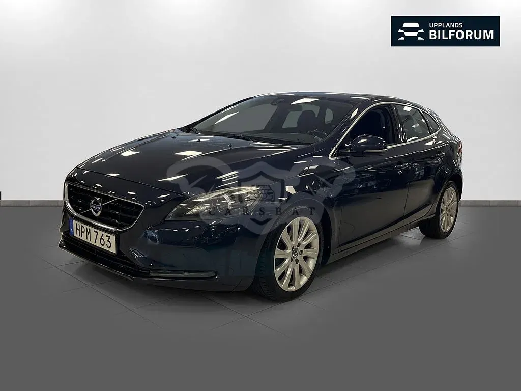 Volvo V40 2015