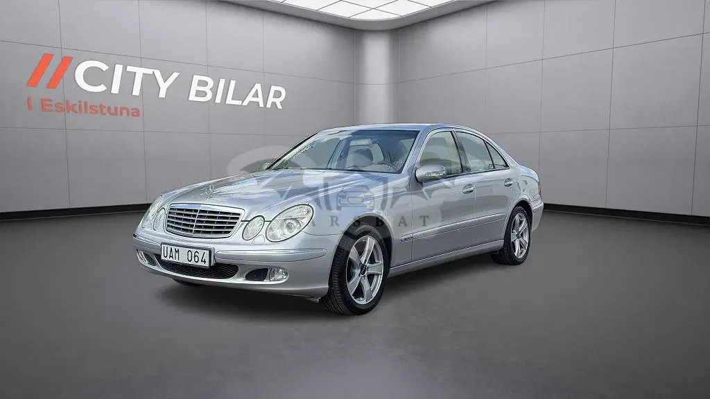 Mercedes-Benz E 2003
