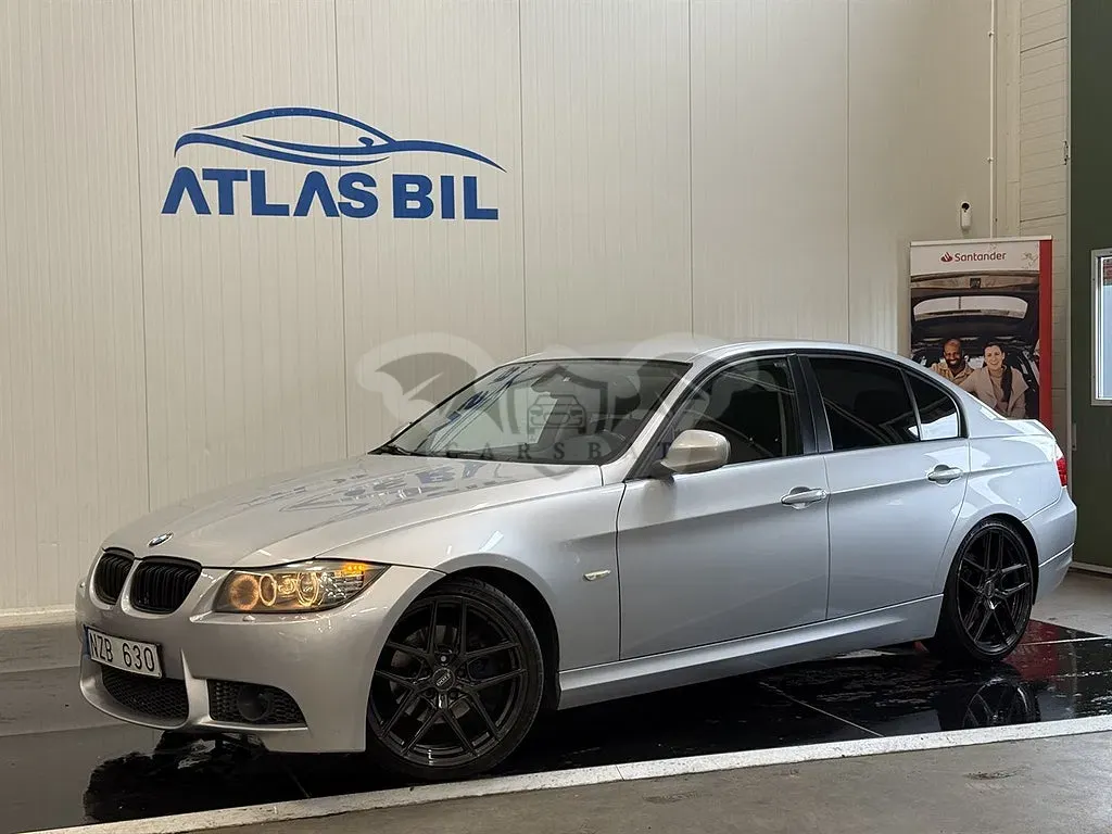 BMW 3 Series 320 2011