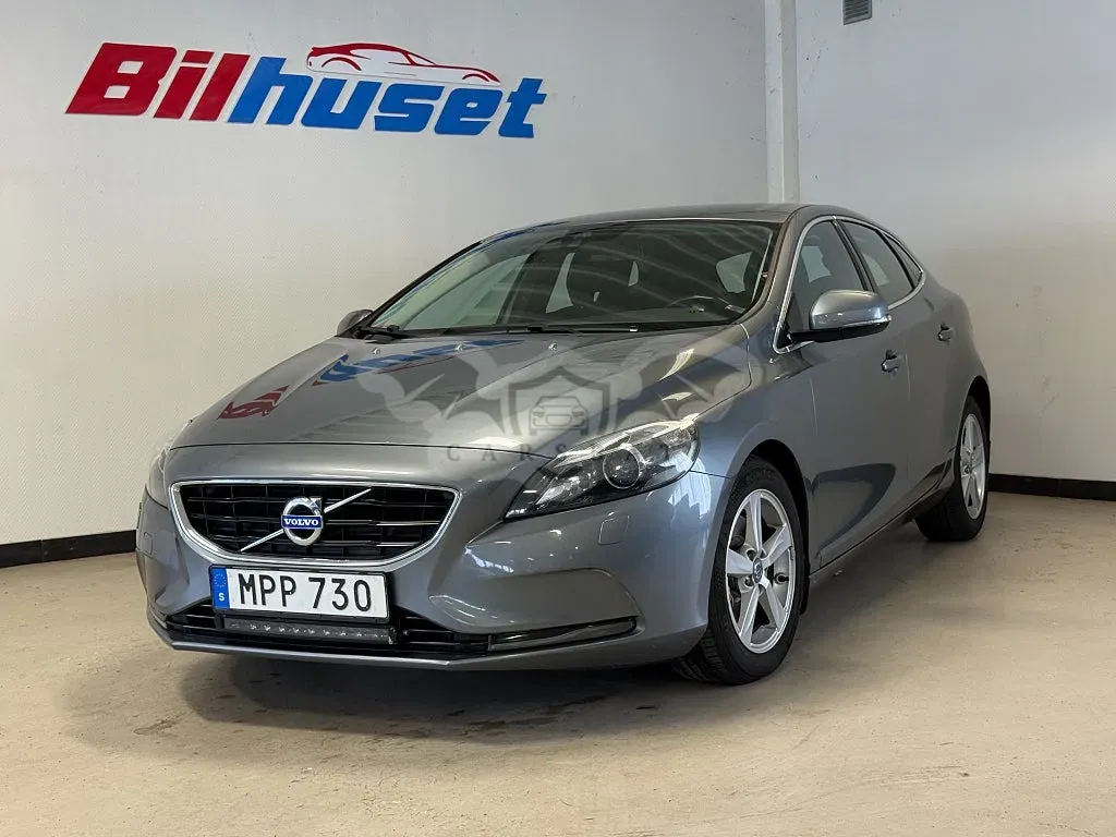 Volvo V40 2015