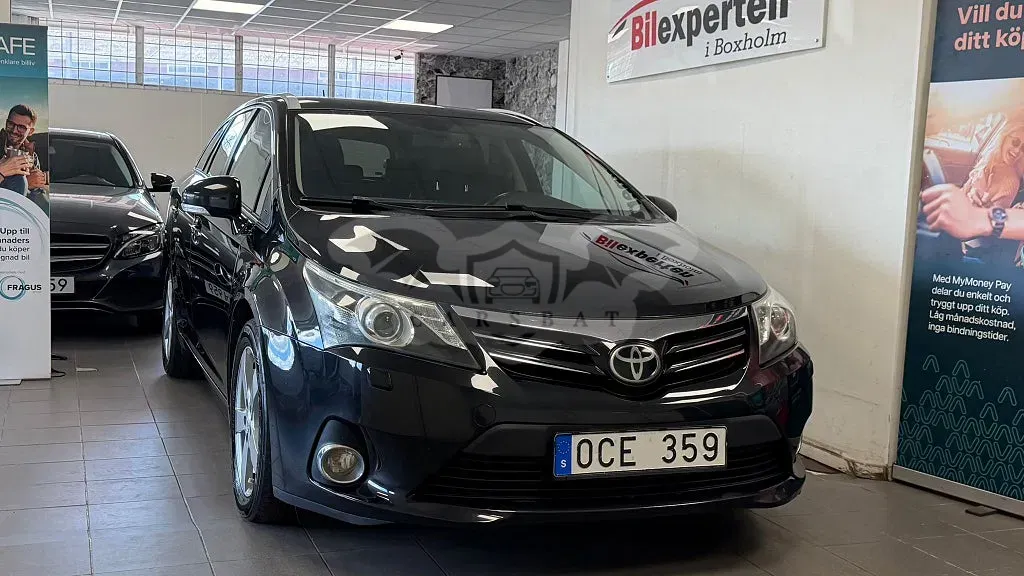 Toyota Avensis 2013