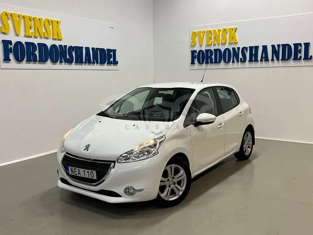 Peugeot 208 2012