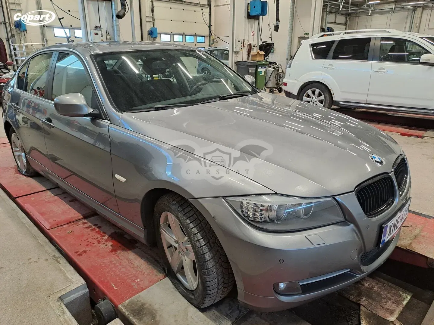 BMW 3 Series 320d 2010