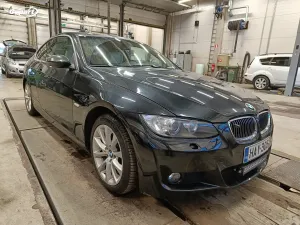 BMW 3 Series 325xi 2008