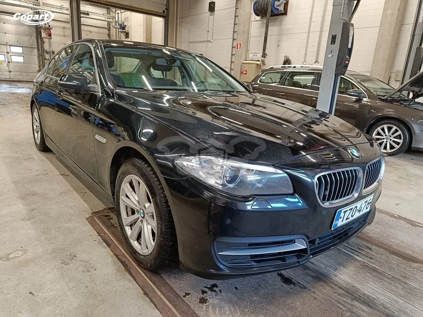 BMW 5 Series 520d xDRIVE 2015