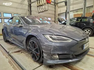 Tesla Model S 75D 2018