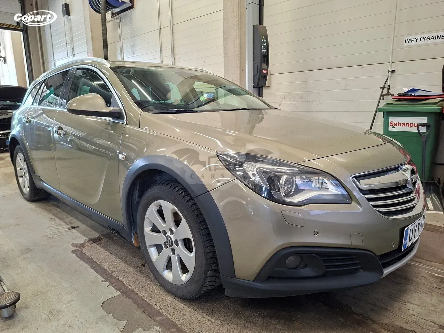 Opel Insignia 2.0 CDTI BiTurbo 4x4 Country Tourer 2014