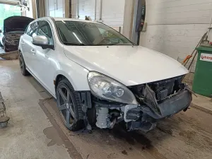 Volvo V60 D4 AWD R-Design 2012