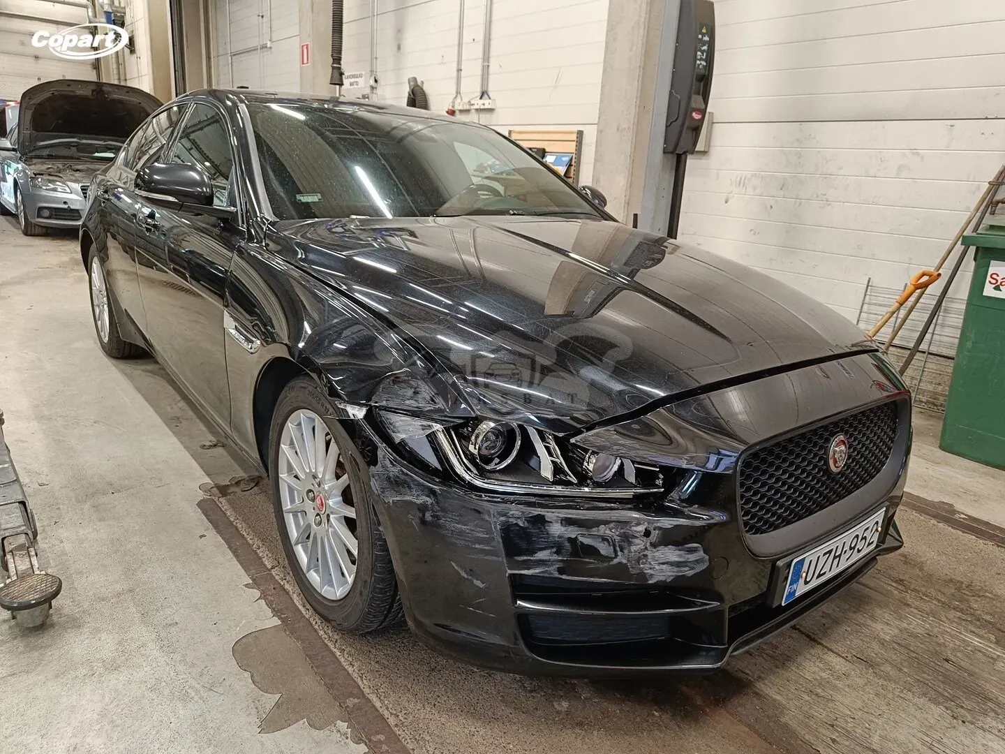 Jaguar XE 2.0D 2016
